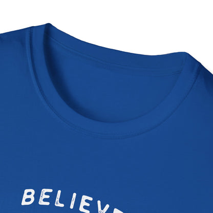 Christmas Unisex T-Shirt - Believe In The Magic Of Christmas Design